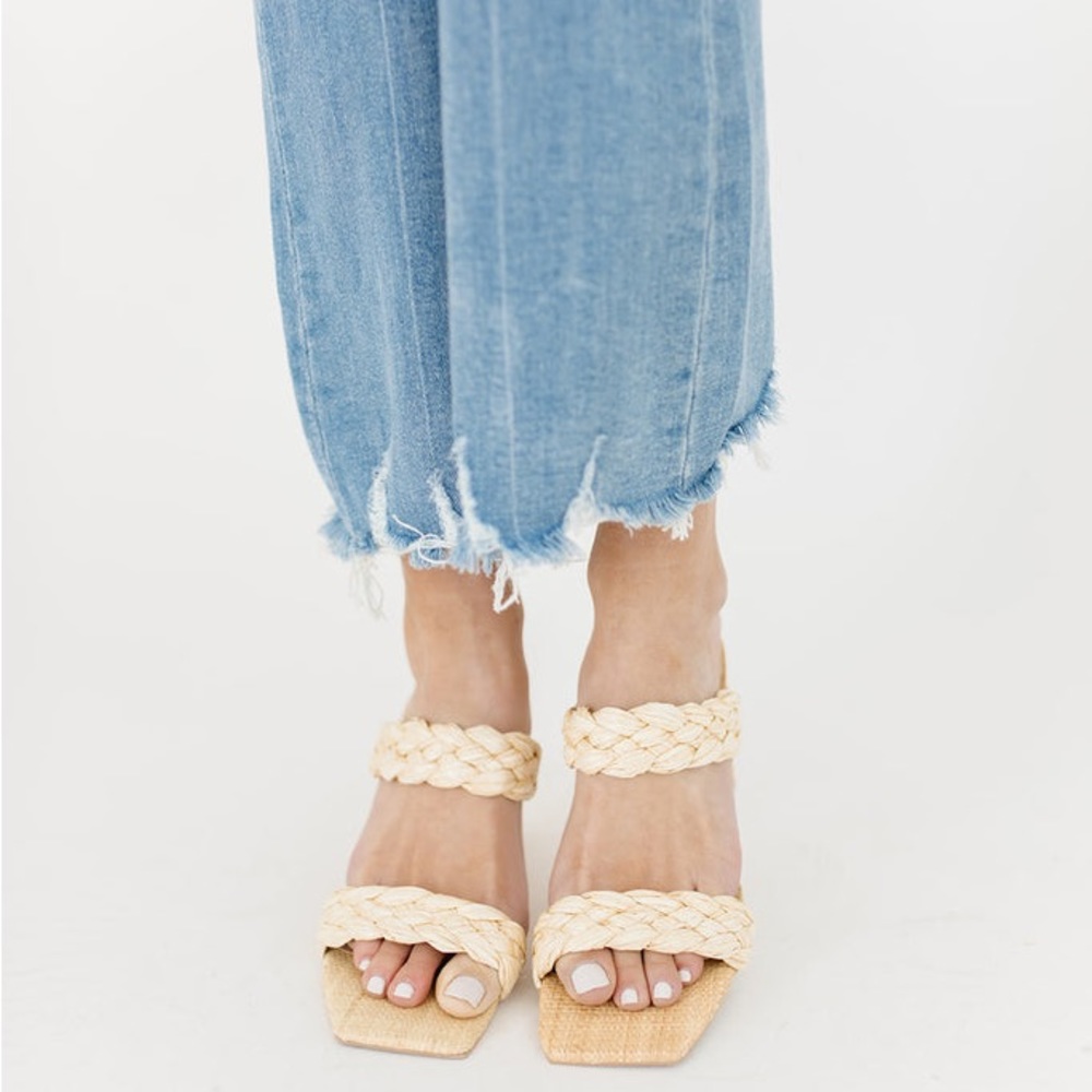 SOLD NWT Dolce Vita Raffia Skipper Sandal Heels Size 8